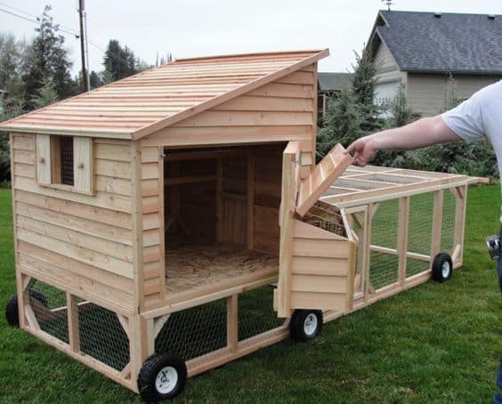 Complete Wheels Rolling Portable Chicken Tractor