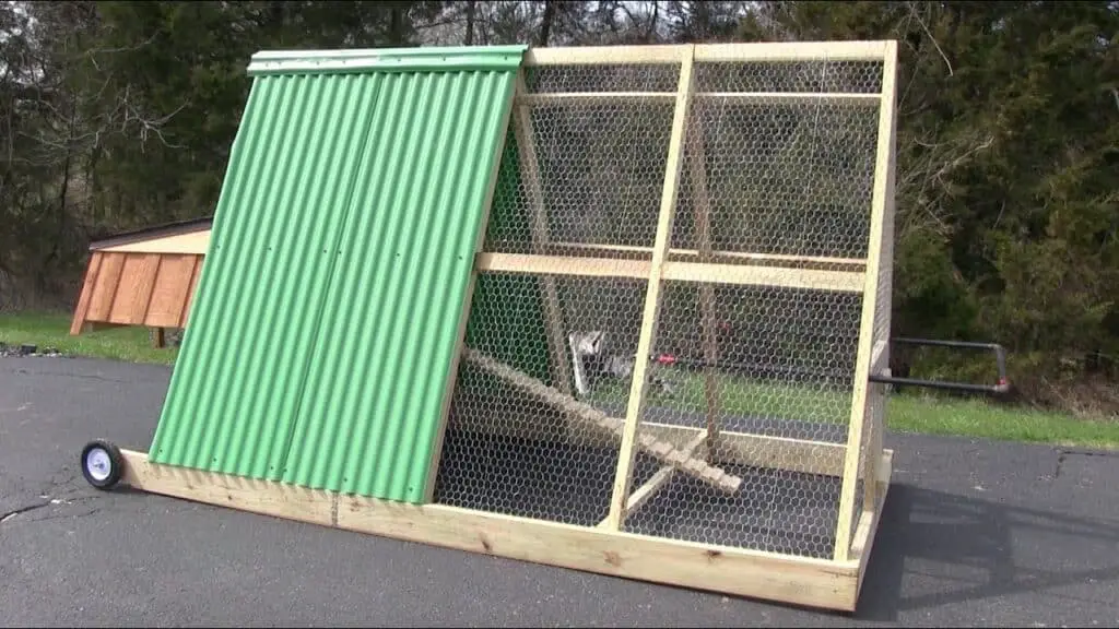 Simple Frame Style Portable Chicken Tractor With Wheel